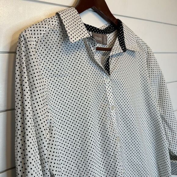 Chicos 2 Top Size 12 Large Black White Polkadot Button Down Shirt HiLow Roll Tab - Picture 4 of 10